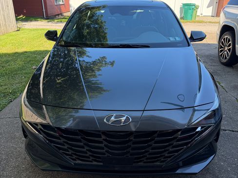 Used 2021 Hyundai Elantra SEL w/ Convenience + Premium Package FWD image 4