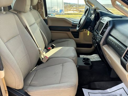 Used 2017 Ford F250 XLT w/ XLT Premium Package image 19
