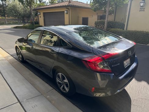 Used 2019 Honda Civic LX image 1