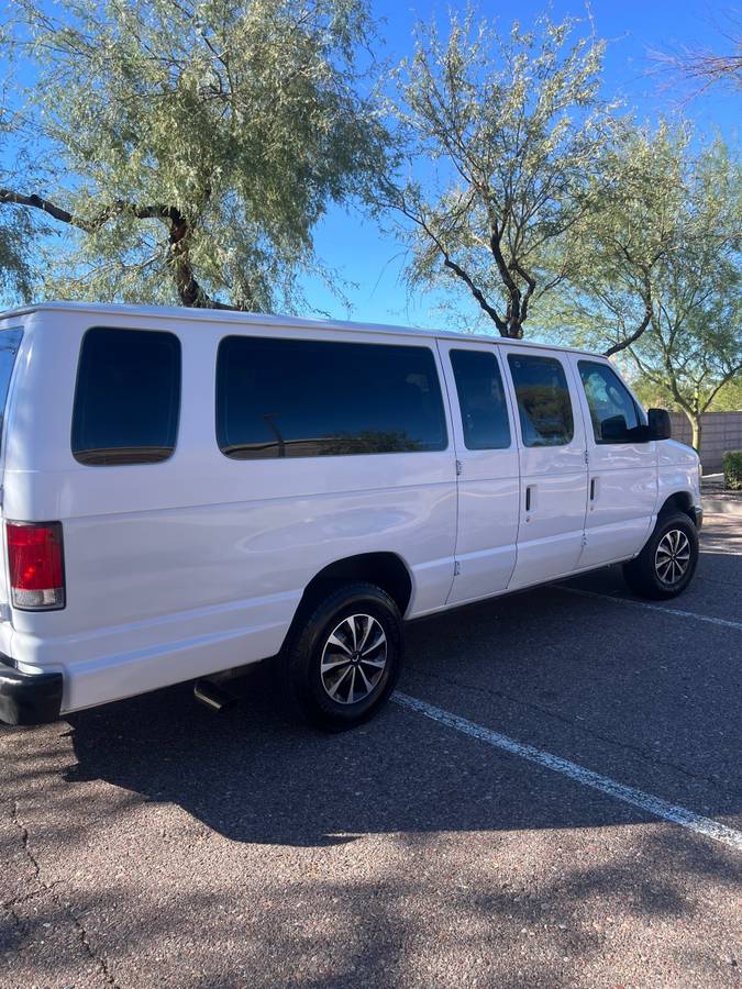 Used 2011 Ford E-350 and Econoline 350 XL w/ PWR Windows & Locks Group RWD image 5