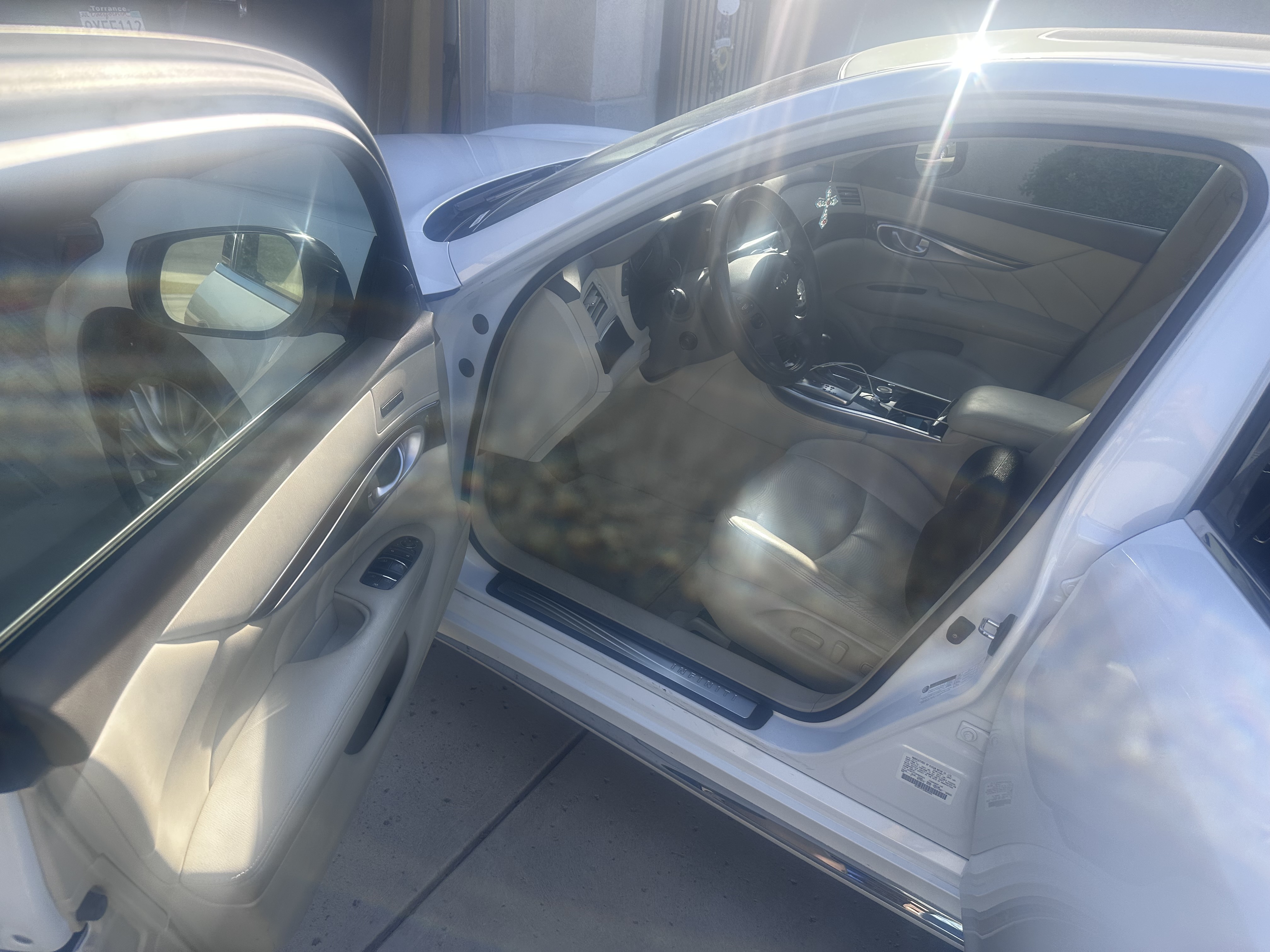Used 2015 INFINITI Q70 L 3.7 w/ Technology Package RWD image 19