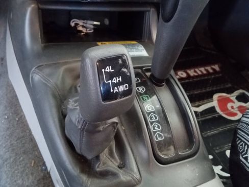 Used 2003 Mitsubishi Montero Sport XLS image 8