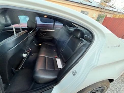 Used 2013 BMW ActiveHybrid 5 image 9