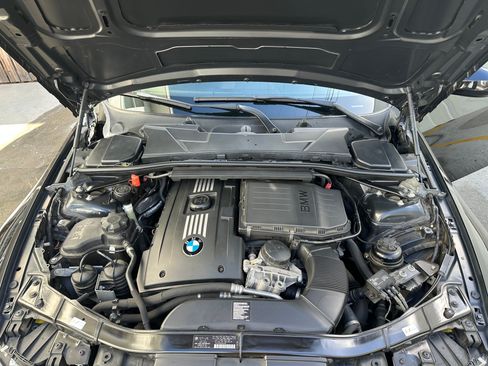 Used 2013 BMW 335is Convertible image 16