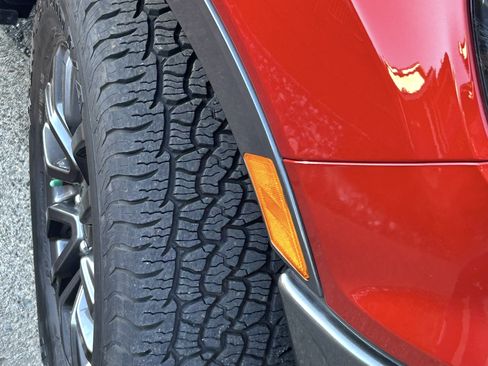 Used 2019 Ford Ranger XLT w/ Equipment Group 302A Luxury image 12