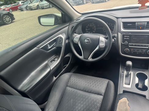 Used 2017 Nissan Altima 2.5 S w/ Power Driver Seat Package image 12