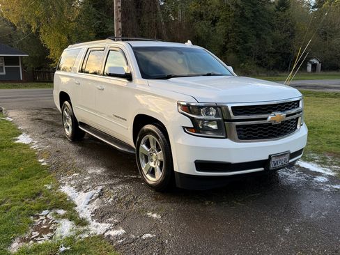 Used 2017 Chevrolet Suburban LS w/ All-Season Package image 16