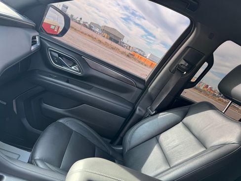 Used 2021 Chevrolet Tahoe Z71 image 9