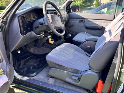 Used 2000 Toyota Tacoma 4x4 Regular Cab