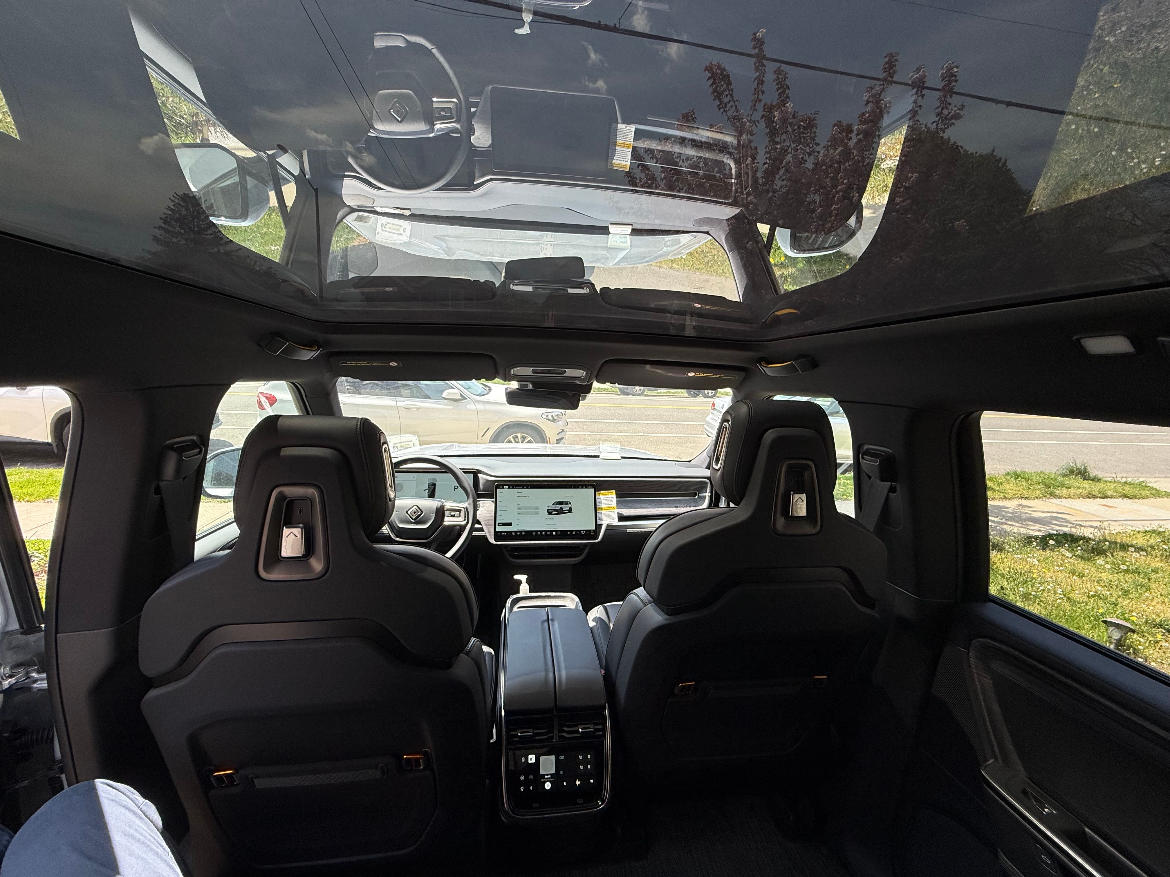 Used 2026 Rivian R1S Adventure AWD/4WD image 5
