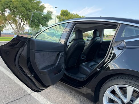 Used 2018 Tesla Model 3 Long Range AWD/4WD image 20