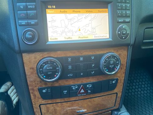 Used 2009 Mercedes-Benz ML 350 4MATIC image 10