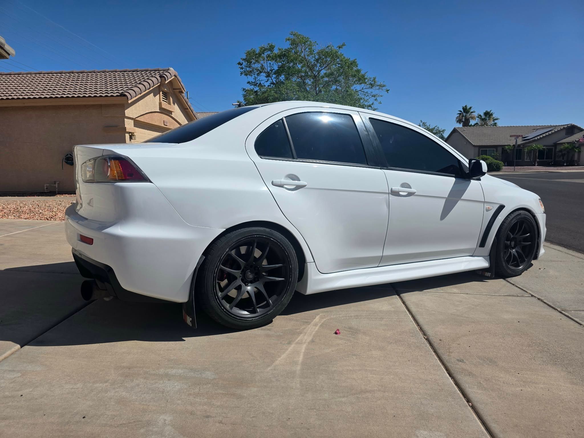 Used 2010 Mitsubishi Lancer Evolution GSR AWD/4WD image 2