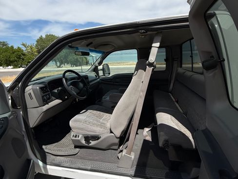 Used 1999 Ford F350 4x4 SuperCab DRW Super Duty image 10