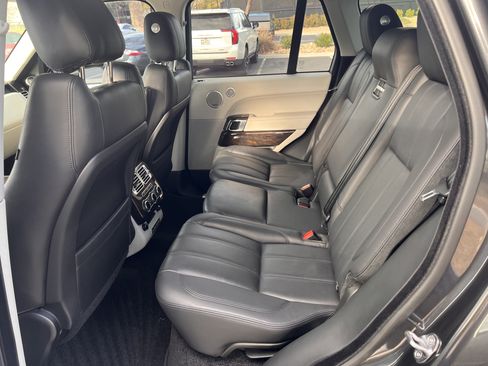 Used 2014 Land Rover Range Rover Supercharged image 19
