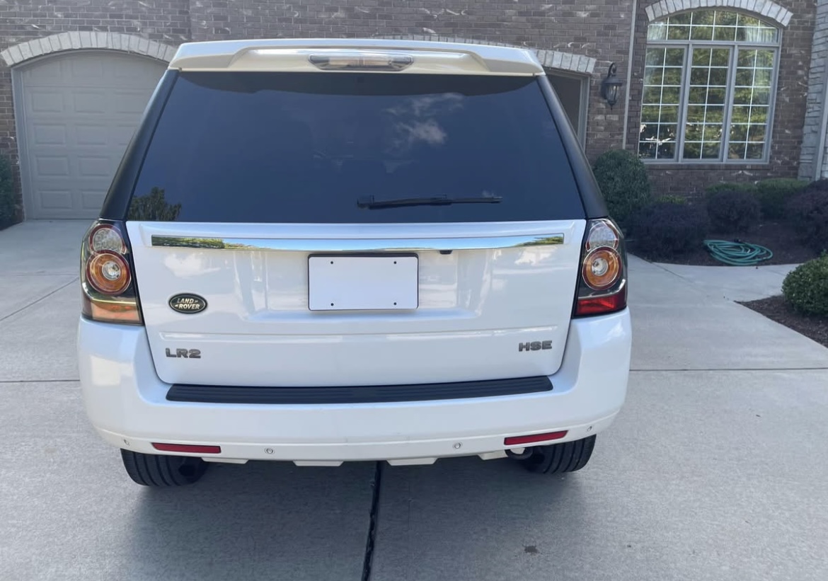 Used 2014 Land Rover LR2 HSE AWD/4WD image 8