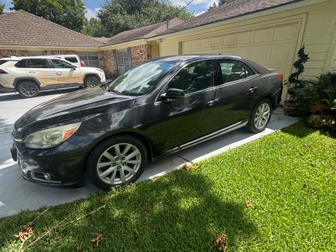 Used 2014 Chevrolet Malibu LT FWD image 2