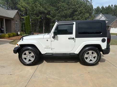 Used 2010 Jeep Wrangler Sahara w/ Dual Top Group image 1