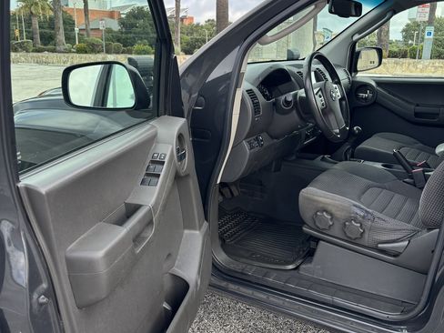 Used 2008 Nissan Xterra Off-Road w/ Technology Pkg AWD/4WD image 11