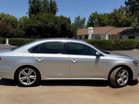 Used 2014 Volkswagen Passat TDI SEL Premium FWD image 6