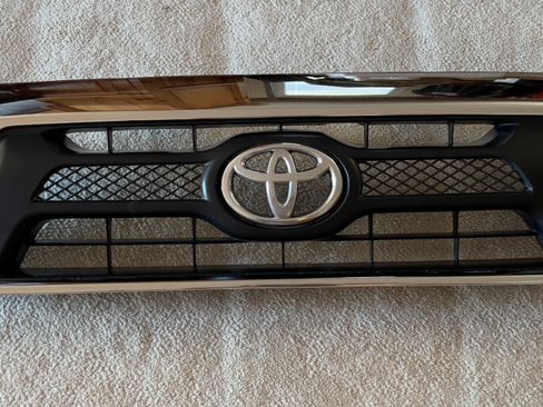 Used 2012 Toyota Tacoma PreRunner w/ TRD Off-Road Pkg image 13