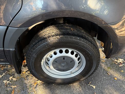 Used 2023 Mercedes-Benz Sprinter 3500 image 30