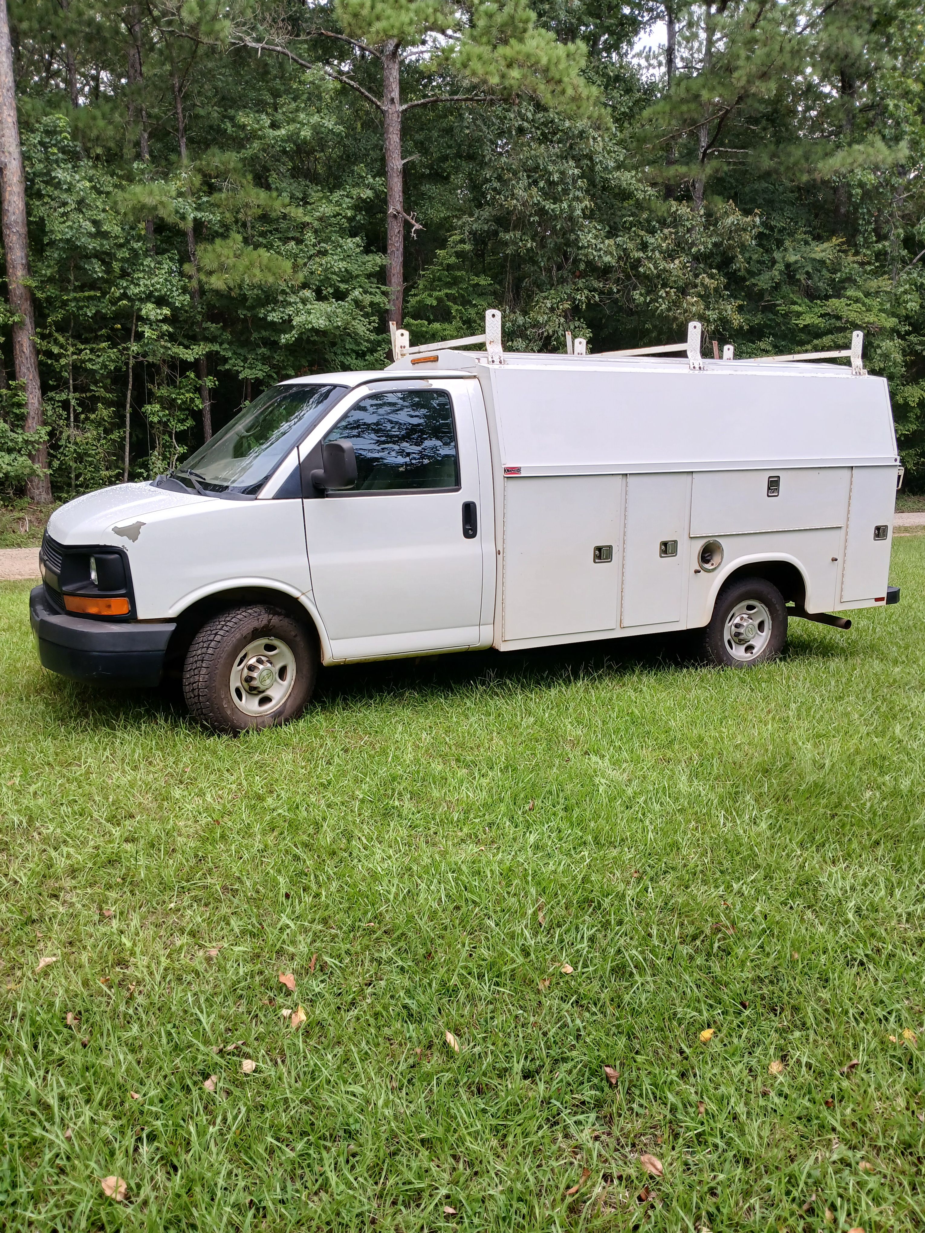 Used 2012 Chevrolet Express 3500 RWD image 1