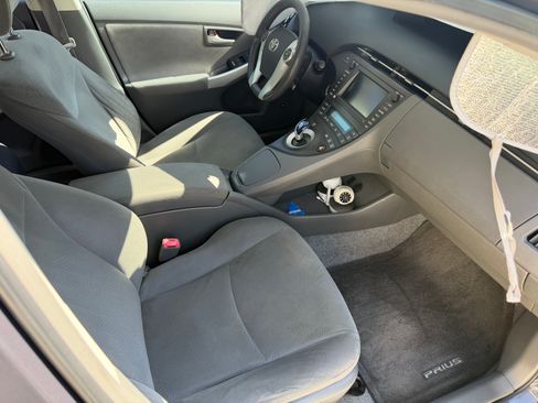 Used 2010 Toyota Prius FWD image 9