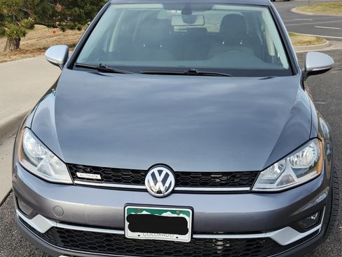 Used 2017 Volkswagen Golf Alltrack SE image 5