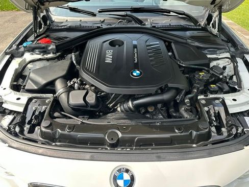 Used 2018 BMW 340i xDrive Sedan AWD/4WD image 17