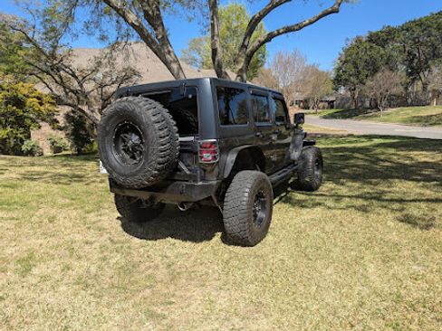 Used 2016 Jeep Wrangler Unlimited Sport image 1