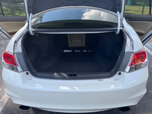 Used 2010 Honda Accord EX-L image 24