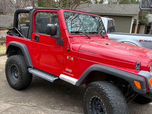 Used 2006 Jeep Wrangler X w/ Premium Audio Group AWD/4WD image 9