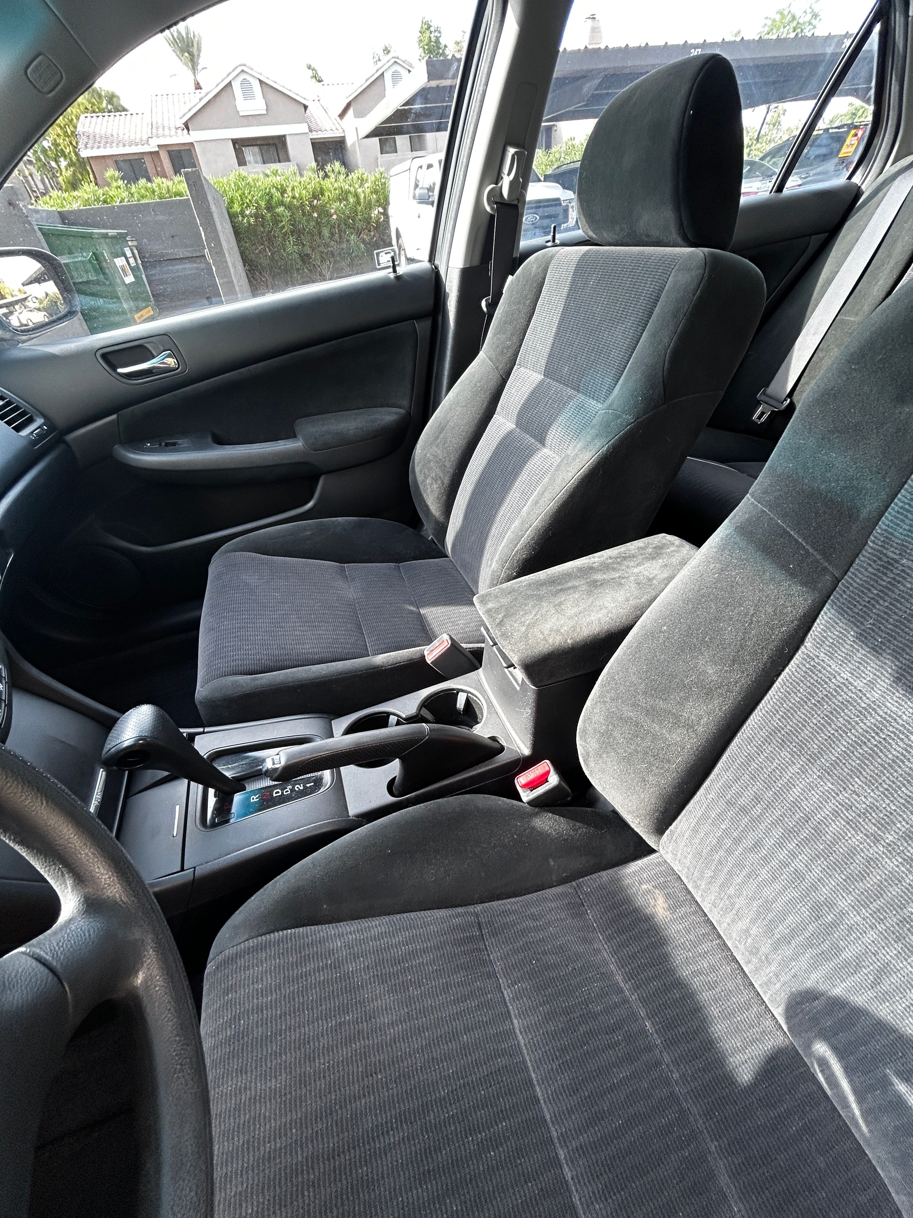 Used 2005 Honda Accord LX image 8