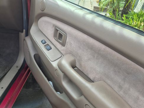 Used 2004 Toyota Tacoma 4x4 Double Cab image 23