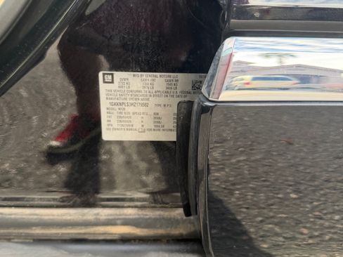 Used 2017 GMC Acadia Denali w/ Technology Package image 17