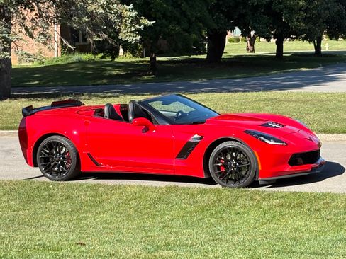 Used 2016 Chevrolet Corvette Z06 image 1