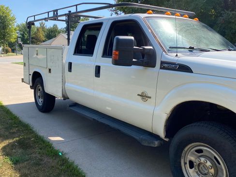 Used 2016 Ford F350 XL w/ Power Equipment Group image 4