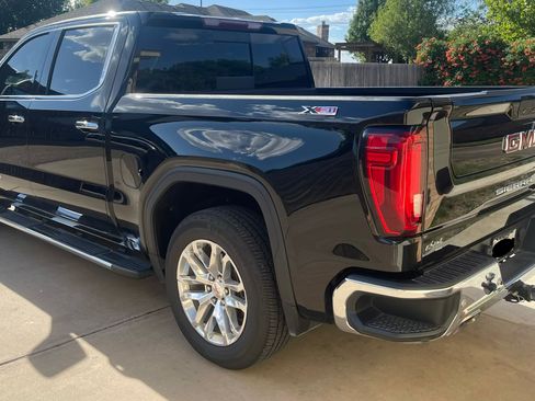 Used 2019 GMC Sierra 1500 SLT w/ SLT Premium Plus Package AWD/4WD image 6