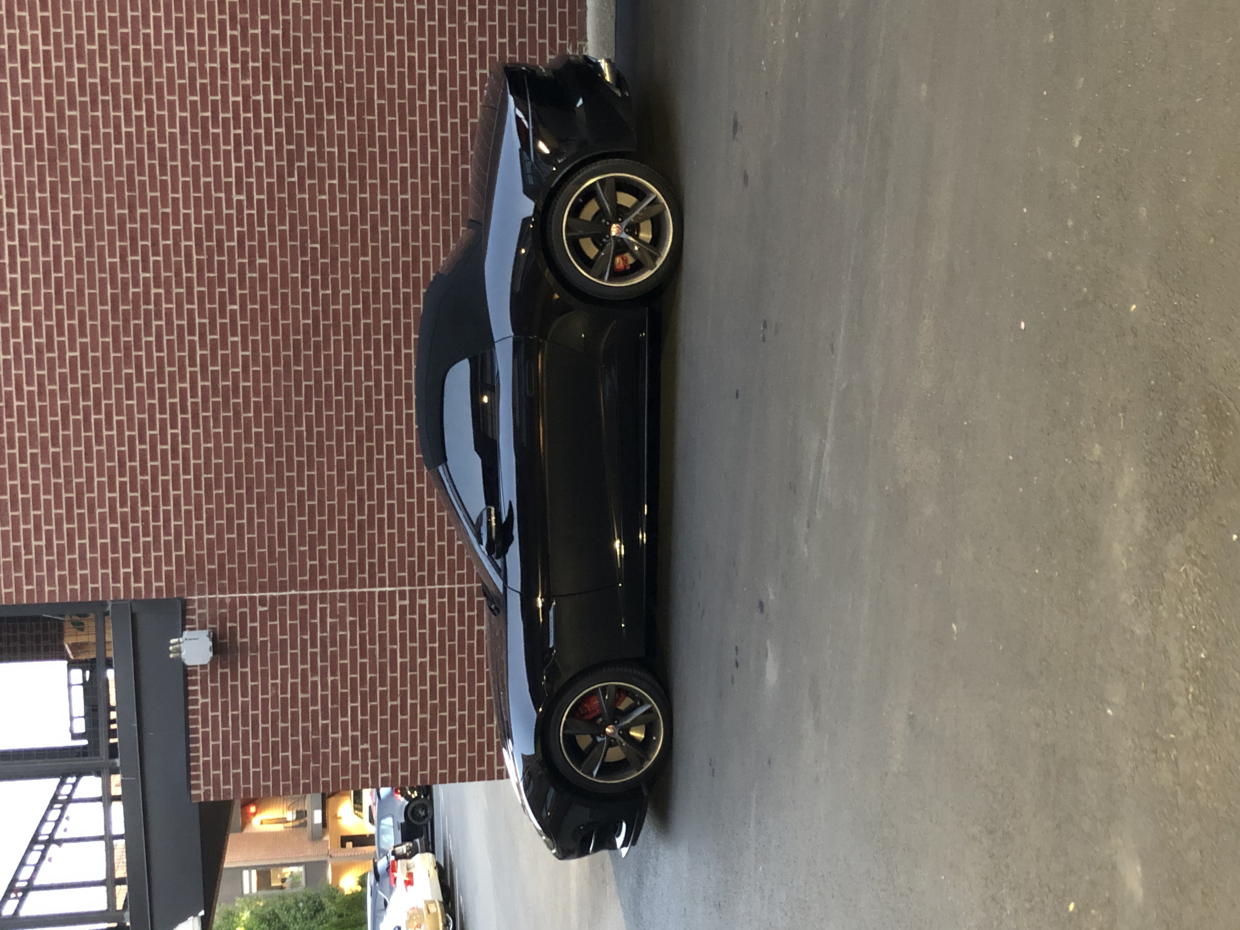 Used 2019 Jaguar F-TYPE R AWD/4WD image 5