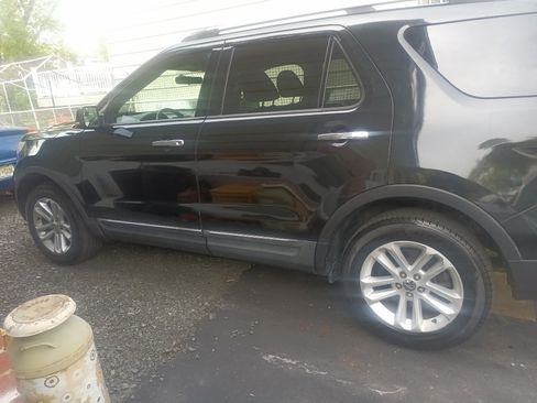 Used 2011 Ford Explorer XLT w/ Class III Trailer Tow Pkg AWD/4WD image 18