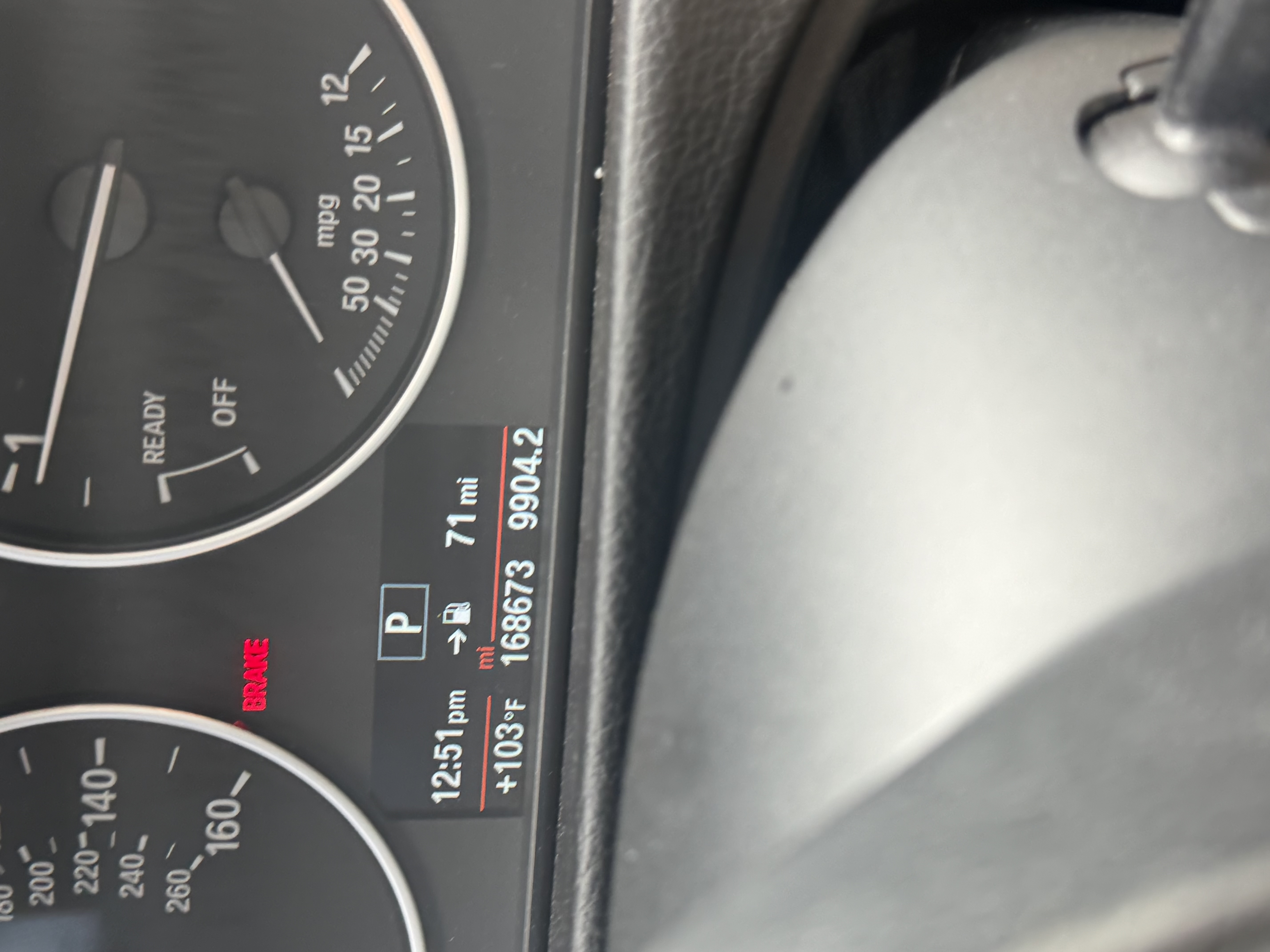 Used 2015 BMW 320i Sedan RWD image 10