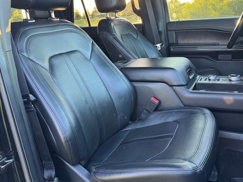 Used 2018 Ford Expedition Limited AWD/4WD image 16