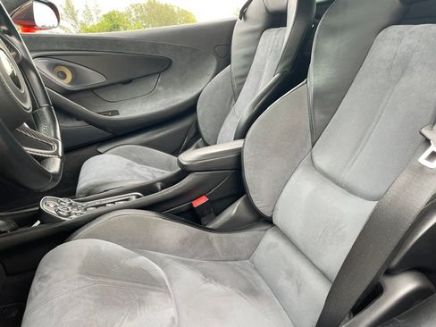 Used 2017 McLaren 570S Coupe RWD image 18