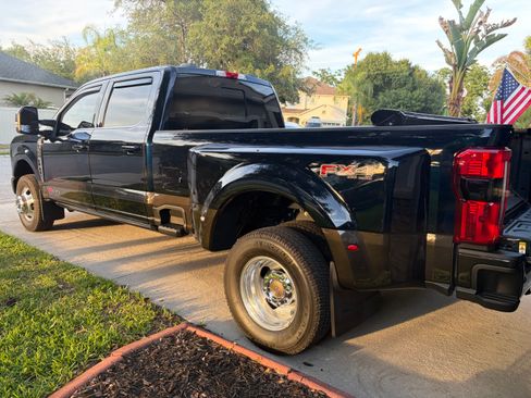 Used 2024 Ford F350 King Ranch AWD/4WD image 12