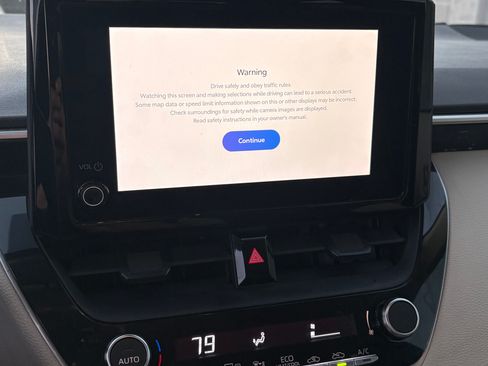 Used 2023 Toyota Corolla LE image 10