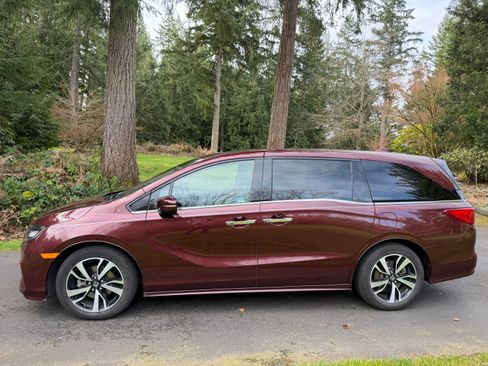 Used 2019 Honda Odyssey Elite image 5