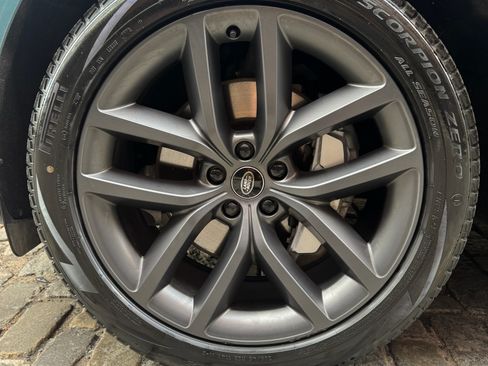 Used 2024 Land Rover Range Rover Sport SE AWD/4WD image 13