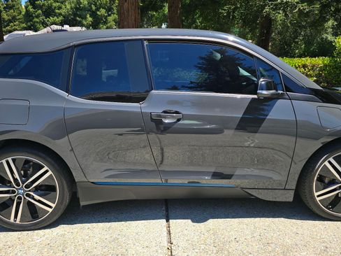 Used 2015 BMW i3 w/ Range Extender image 4