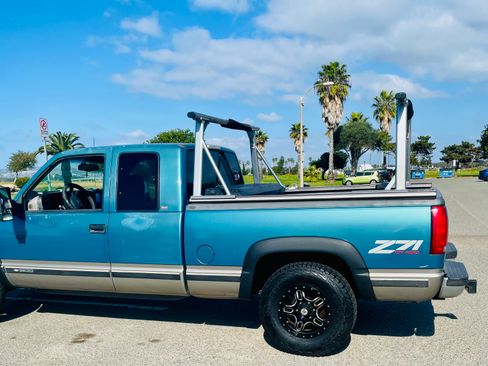 Used 1998 Chevrolet Silverado 1500 4x4 Extended Cab w/ Preferred Equipment Group 3 image 24